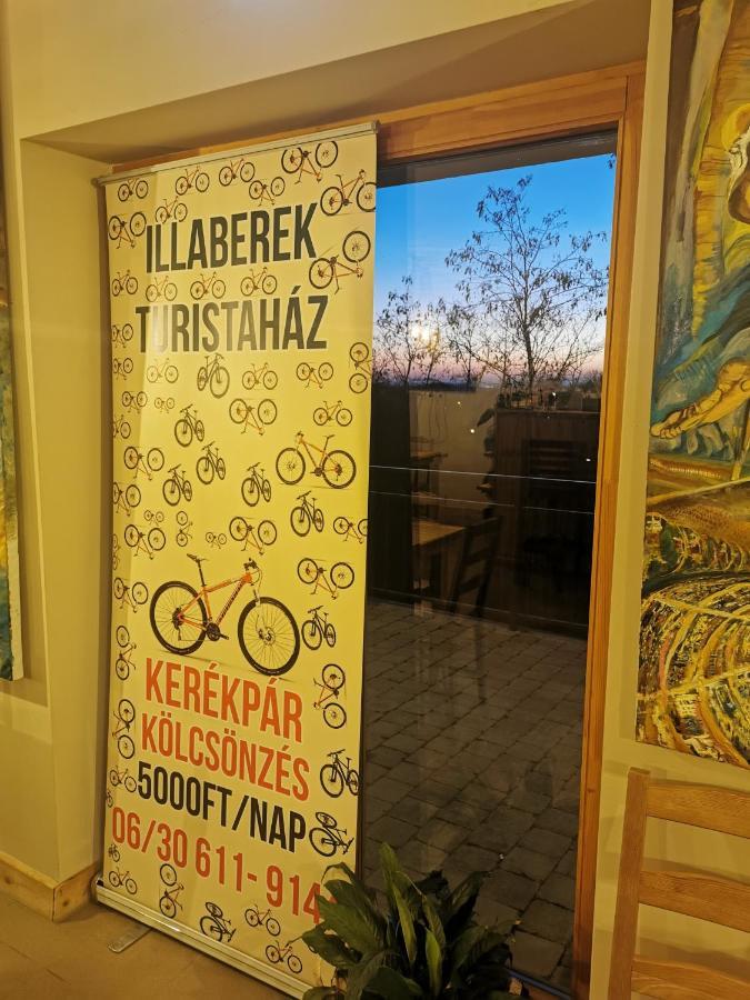 ホテル Illaberek Vendeghaz Sukoró エクステリア 写真